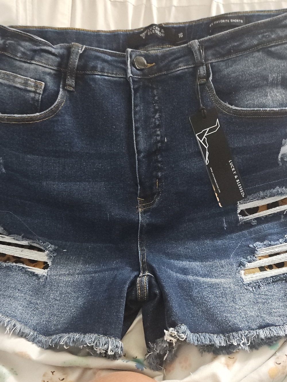 LUCKY AND Blessed Womens Deniem Shorts Nwt